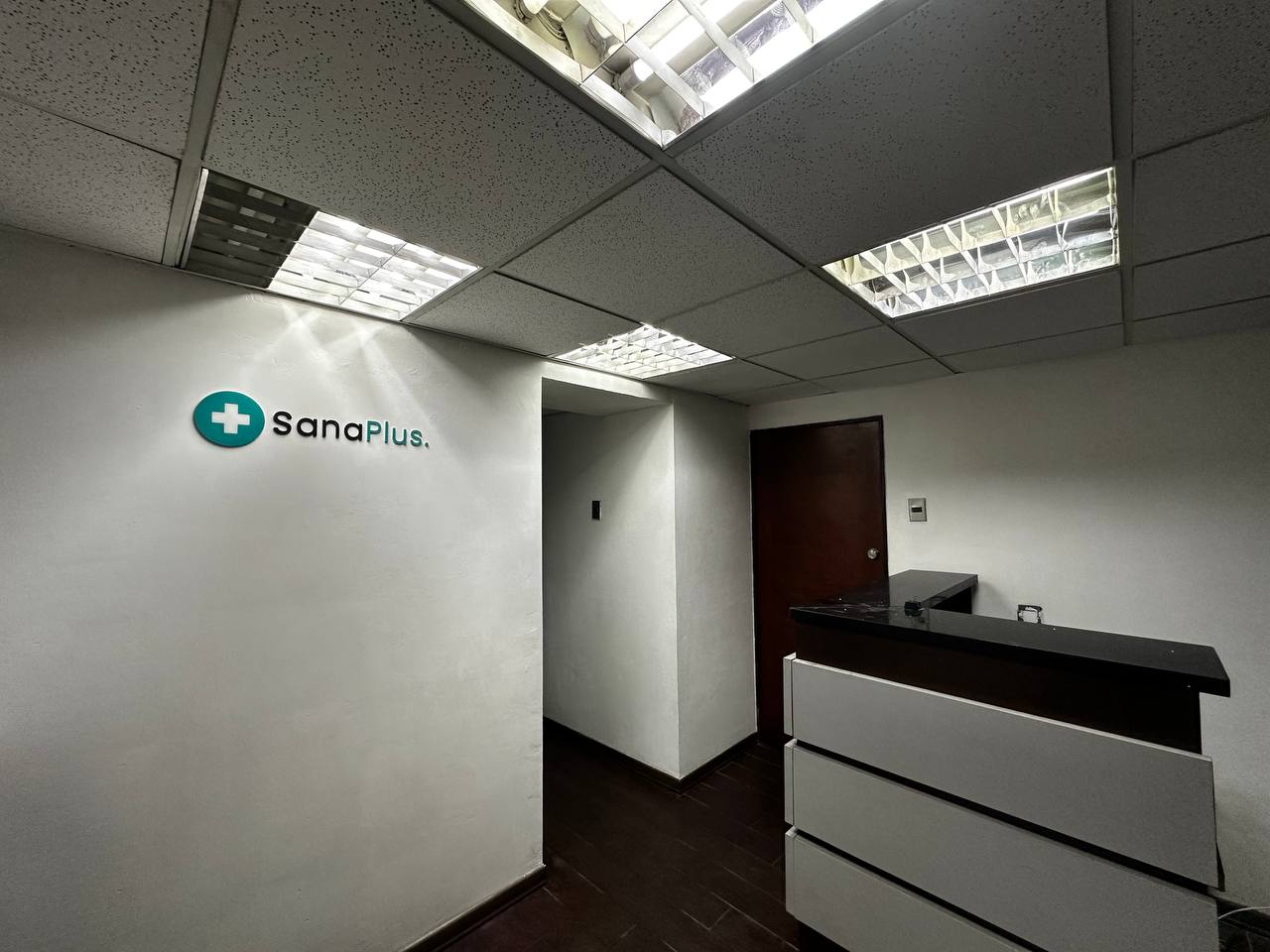 Centro Médico Estético SanaPlus 13